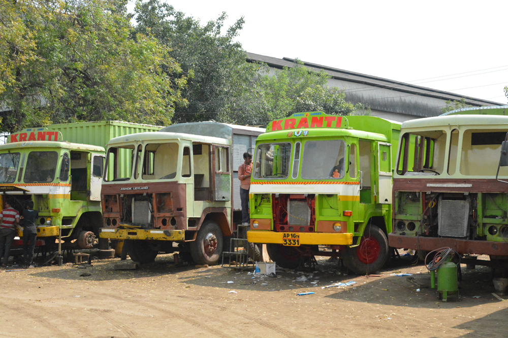 kranthi transport trucks